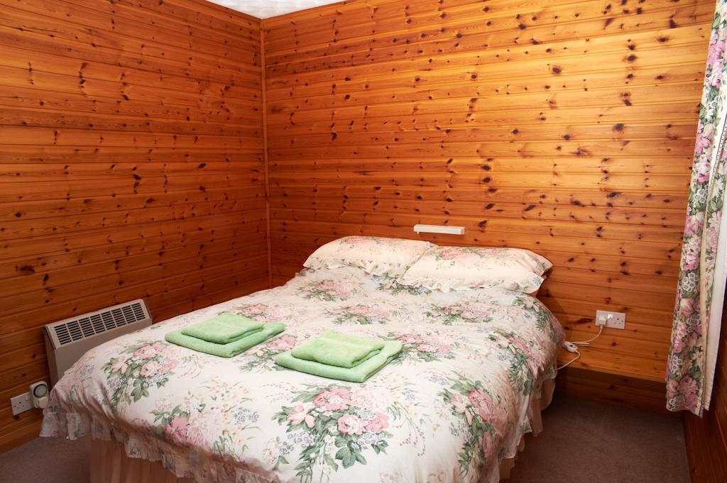 Drumnadrochit Lodges Habitación foto